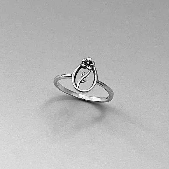 Sterling Silver Single Flower Ring, Dainty Ring, Silver Ring, Boho Ring - Picture 8 of 13